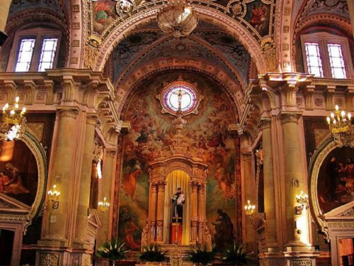 Paseo por Mexico Interior de Templo de San Antonio en Aguascalientes