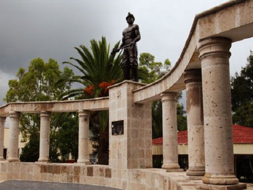 Paseo por Mexico Monumento al Minero en Asientos