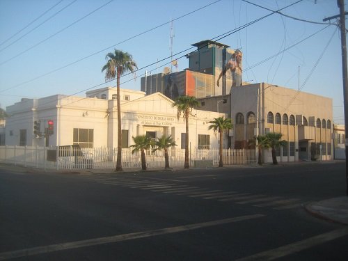 Paseo por Mexico Edificio del Instituto de Bellas Artes de Mexicali
