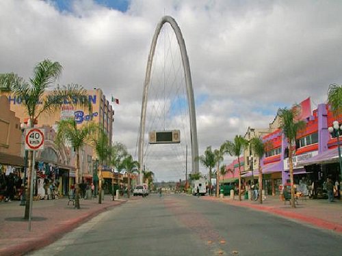 Paseo por Mexico Avenida Revolución en Tijuana