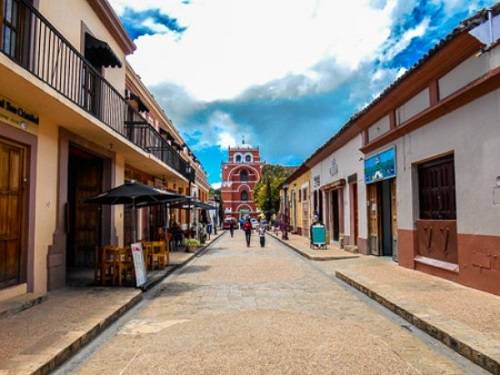 Paseo por Mexico Andador Eclesiástico de San Cristóbal de las Casas