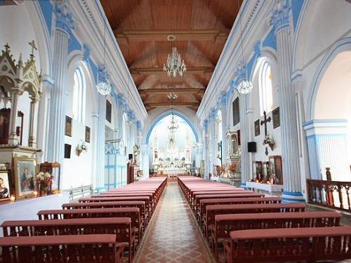 Paseo por Mexico Interior de la Iglesia de Santa Lucia de San Cristóbal de las Casas