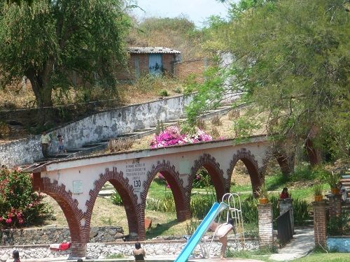 Paseo por Mexico Balneario rustico Los Amates en Axochiapan