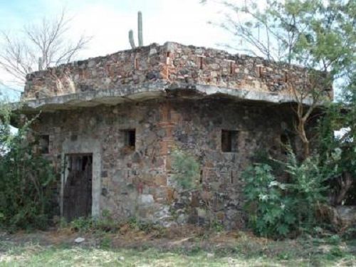 Paseo por Mexico Fuerte militar zapatista en Axochiapan