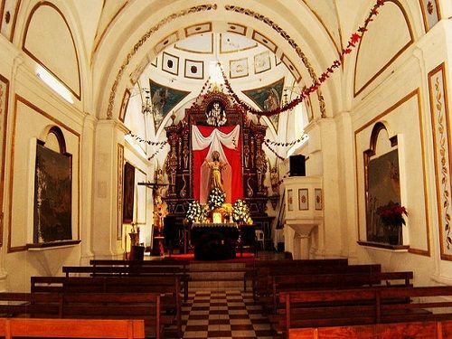 Paseo por Mexico Interior de la Parroquia de los Tres Reyes Magos en Cuernavaca