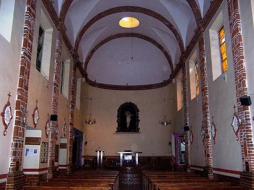 Paseo por Mexico Interior de la Parroquia de la Resurrección del Señor y Nuestra Señora de Guadalupe en Cuernavaca