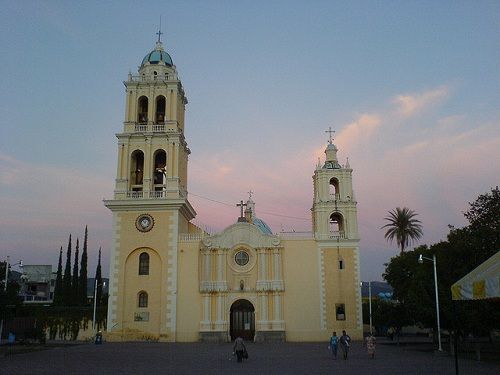 Paseo por Mexico Templo de San Juan Bautista en Acatlán