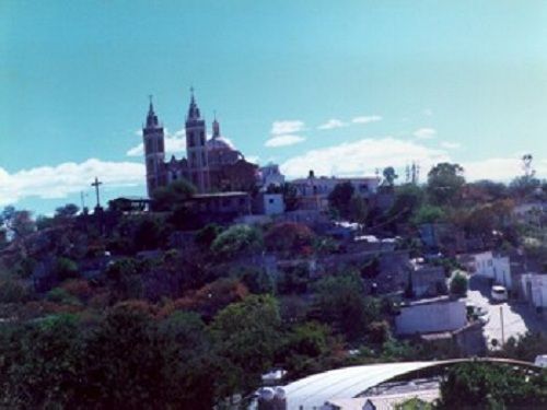 Paseo por Mexico Iglesia del Calvario en Acatlán