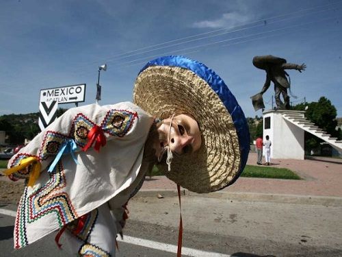 Paseo por Mexico La Danza de los Tecuanes en Acatlán