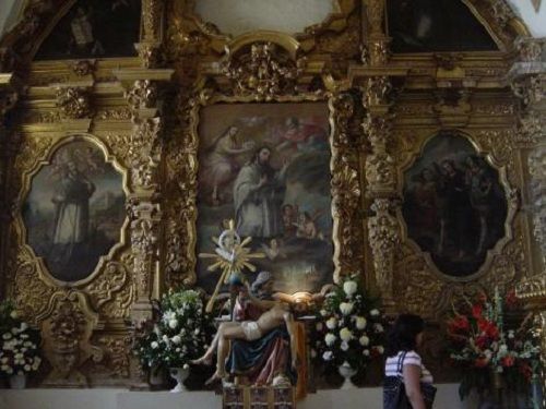 Paseo por Mexico Cuadros del Santuario de la la Virgen de Dolores en Acatzingo