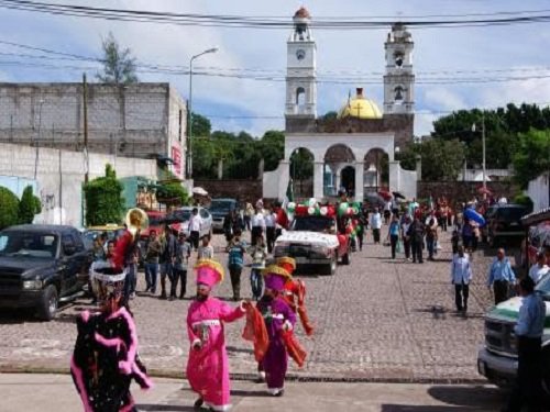 Paseo por Mexico Templo parroquial de Ahuehuetitla