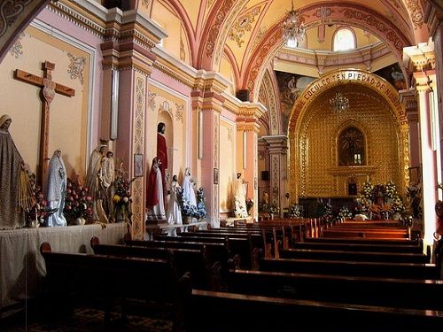 Paseo por Mexico Interior Iglesia Parroquial dedicada al señor del Caculco en Ajalpan