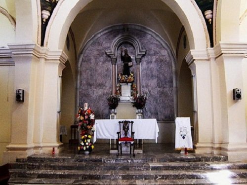 Paseo por Mexico Interior de Templo parroquial en honor a San Francisco en Altepexi
