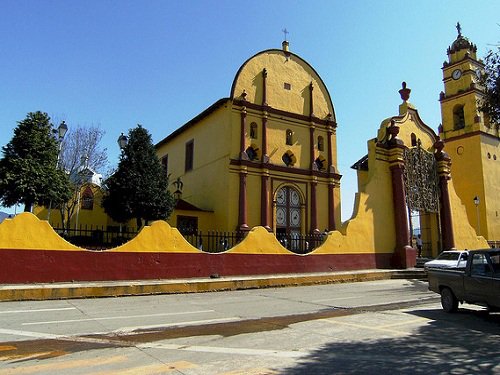 Paseo por Mexico Iglesia parroquial dedicada a San Francisco de Asís en Atempan