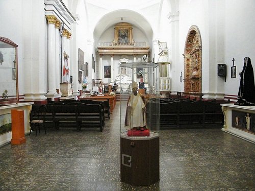 Paseo por Mexico Interior de Iglesia de San Félix Papa en Atlixco