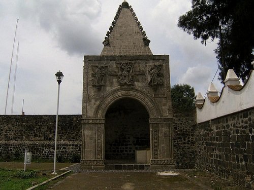 Paseo por Mexico Arte de Ex Convento Franciscano de Calpan