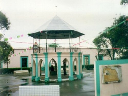 Paseo por Mexico Kiosco de Calpan