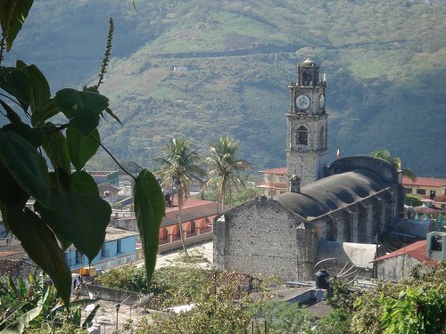 Paseo por Mexico Templo parroquial de San Francisco de Asís en Caxhuacan