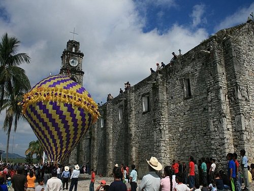 Paseo por Mexico Concursos de elevación de globos aerostáticos en Caxhuacan