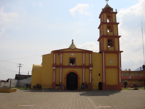 Paseo por Mexico Templo parroquial en honor a San Mateo en Chichiquila