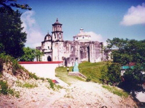 Paseo por Mexico Iglesia parroquial de Coatepec
