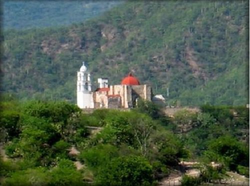 Paseo por Mexico Templo parroquial de Santa María de la Asunción en Cohetzala