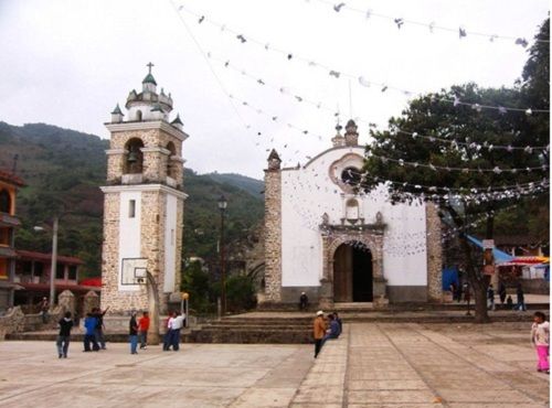 Paseo por Mexico Templo parroquial a San Esteban en Cuautempan