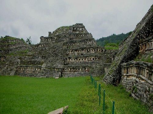 Paseo por Mexico Zona Arqueológica de Yohualichan en Cuetzalan del Progreso