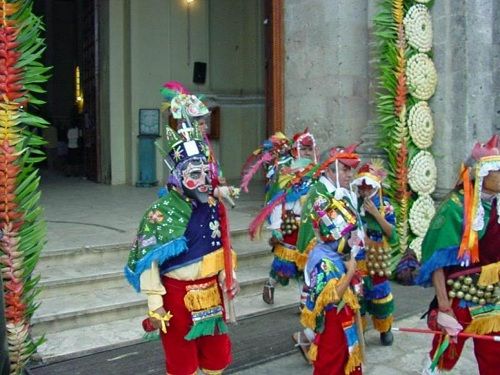 Paseo por Mexico La Danza de los Santiagos de Cuetzalan del Progreso