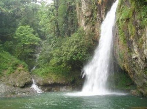 Paseo por Mexico Cascada las Brisas en Cuetzalan del Progreso