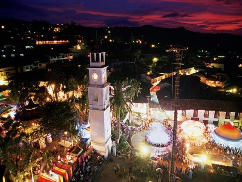 Paseo por Mexico Reloj municipal de Cuetzalan del Progreso