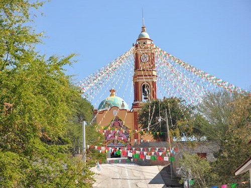 Paseo por Mexico Templo parroquial en advocación a Santa Ana en Guadalupe