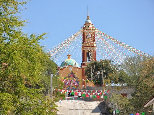Paseo por Mexico Templo parroquial en advocación a Santa Ana en Guadalupe