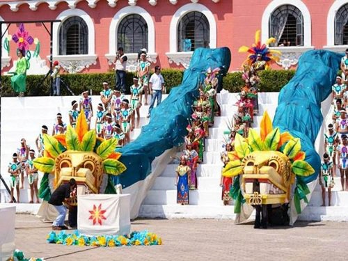 Paseo por Mexico Feria de las Flores en Huauchinango