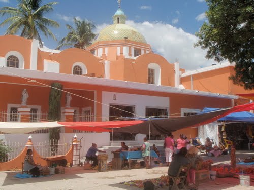 Paseo por Mexico Templo del Santo Niño La Candelaria en Huehuetlán el Grande