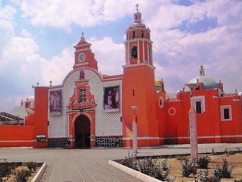 Paseo por Mexico Parroquia de San Miguel Arcángel en Huejotzingo