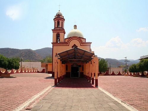Paseo por Mexico Iglesia de Santa Catarina Mártir en Ixcamilpa de Guerrero