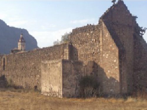 Paseo por Mexico Capilla del Barrio de Santiago en Ixtacamaxtitlán