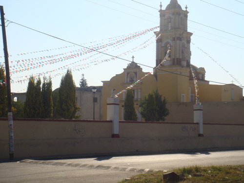 Paseo por Mexico Iglesia parroquial a San Mateo en Juan C. Bonilla