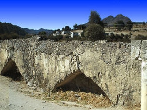 Paseo por Mexico Los Arcos en Libres