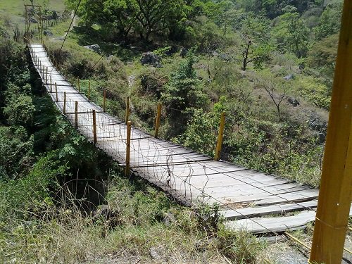 Paseo por Mexico Puente Colgante en Pahuatlán