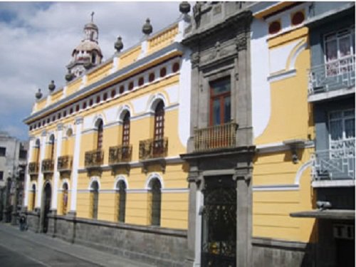 Paseo por Mexico Museo del Ejército, Fuerza Aérea y Biblioteca Ignacio Zaragoza en Puebla