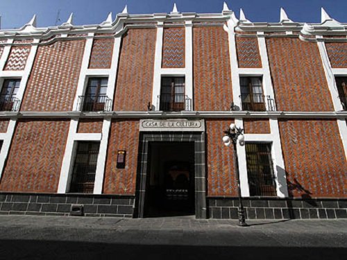 Paseo por Mexico Casa de la Cultura de Puebla