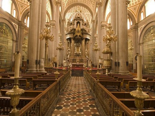 Paseo por Mexico Interior de Catedral de Puebla