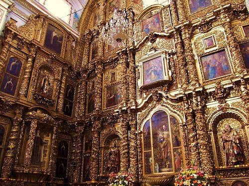 Paseo por Mexico Interior de Iglesia de la Soledad en Puebla