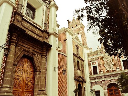 Paseo por Mexico Iglesia de Nuestra Señora del Carmen en Puebla