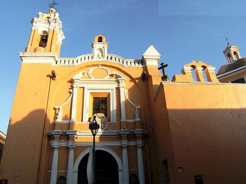 Paseo por Mexico Capilla San Juan de Letrán en Puebla