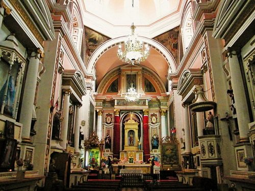 Paseo por Mexico Interior de Templo de las Capuchinas en Puebla