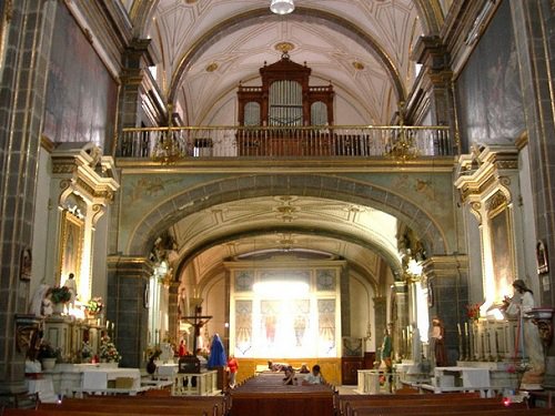 Paseo por Mexico Interior de Iglesia de la Concordia en Puebla