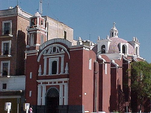 Paseo por Mexico Capilla de Dolores del Puente en Puebla